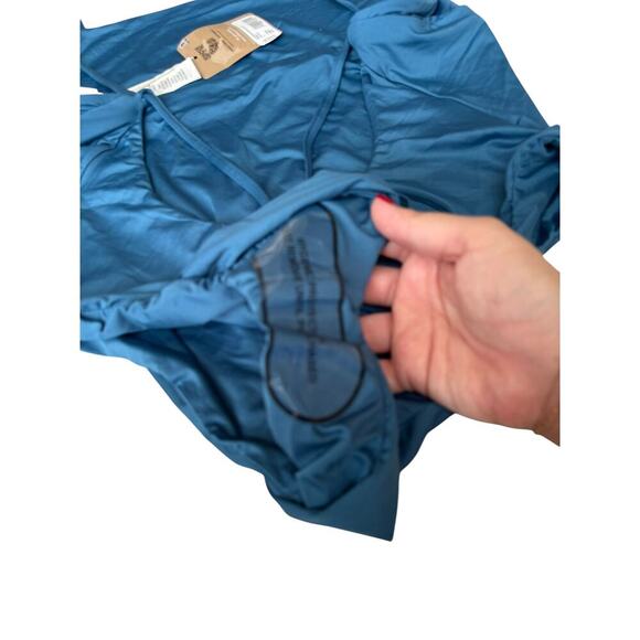 Patagonia Women's Wavy Blue Reversible Sunrise Slider One Piece Swimsuit Size XL - Picture 7 of 9